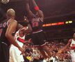 VIDEO Ziua în care Michael Jordan și-a umilit un rival » A aruncat cu ochii închiși la coș: „E pentru tine, iubire!”
