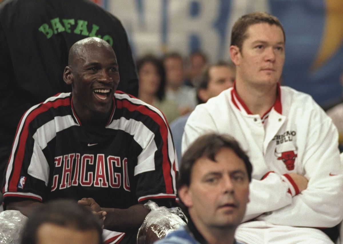 Michael Jordan, supremul GOAT, împlinește astăzi 60 de ani! » 23 de lucruri mai puțin cunoscute despre el: de ce a mituit un angajat al unui aeroport + Incidentul care i-a marcat copilăria și a dus la o fobie cu care a rămas pe viață
