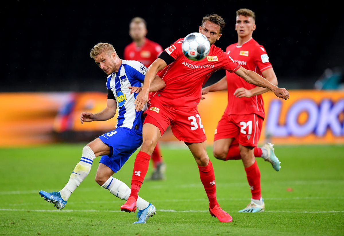 FOTO Poliția din Berlin nu respectă legile! Poză de grup la derby-ul Hertha - Union: „Este rușinos!”