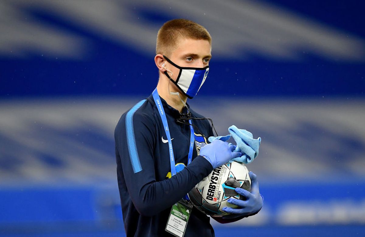 FOTO Poliția din Berlin nu respectă legile! Poză de grup la derby-ul Hertha - Union: „Este rușinos!”