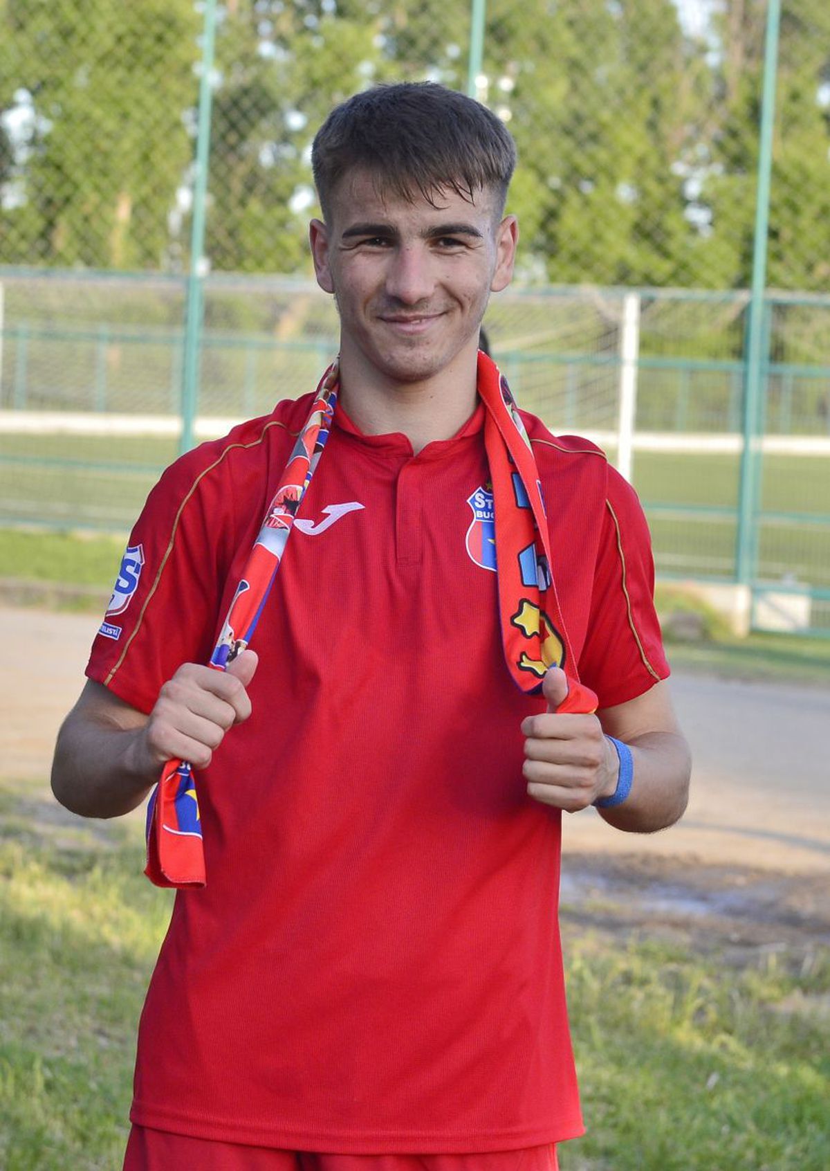 CSA Steaua - Afumați 2-0. Ilie Dumitrescu, impresionat de ostilitățile din Ghencea: „Un sentiment extraordinar! E ceva special”