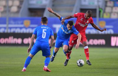 Dan Nistor, iritat că n-a fost desemnat cel mai bun jucător al finalei: „Nu știu ce trebuia să fac. Să mai dau două goluri?” » Reacția Craiovei