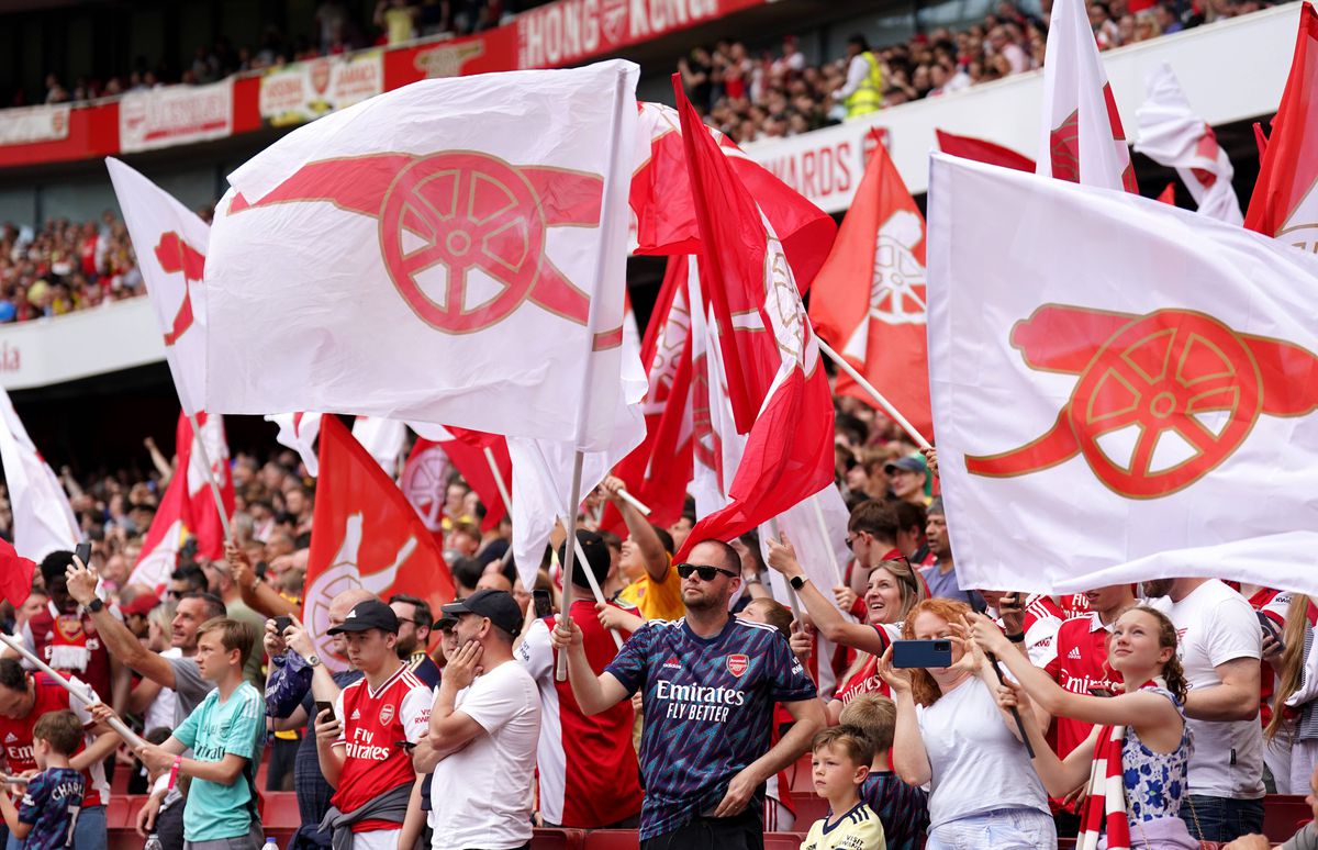 Lacrimi și un sprint nebun către vestiare! Ce a făcut Pep Guardiola, imediat după finalul dramatic din Premier League