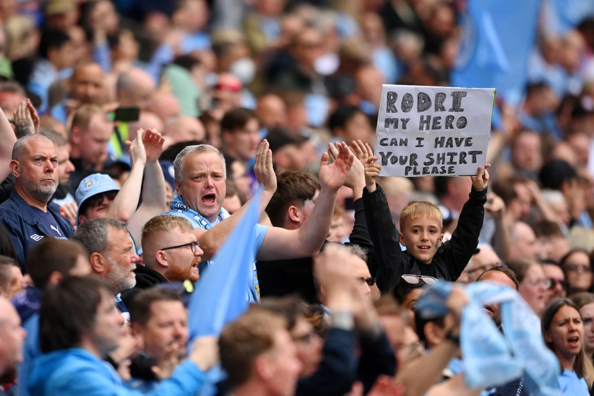 Manchester City, din nou stăpâna Angliei: 5 minute FABULOASE pentru al patrulea titlu cu Guardiola! Liverpool a sperat până aproape de final