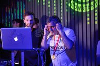 DJ Hagi in the club » Imagini senzaționale din noaptea petrecerii campionilor: Denis Alibec, one-man show