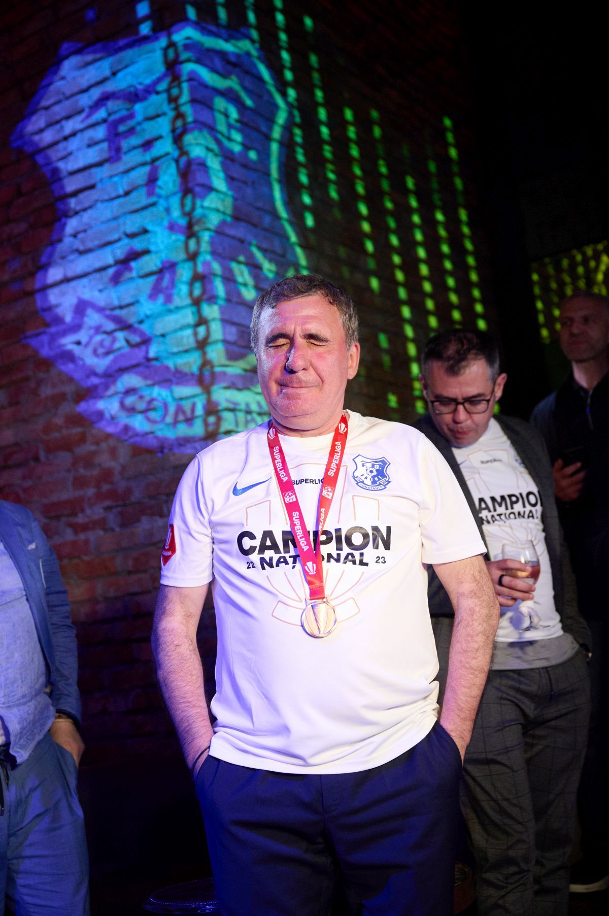 „Incredibil! Hahaha!” » Transformarea radicală a lui Hagi: „Acum 16 ani, la Steaua, ne-am dus 5-6 la el să-l convingem”