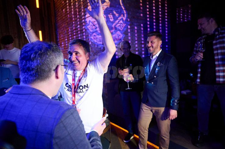 Gică Hagi, dezlănțuit la petrecerea dată de Farul Constanța pentru câștigarea titlului de campioană (foto: Raed Krishan/GSP)