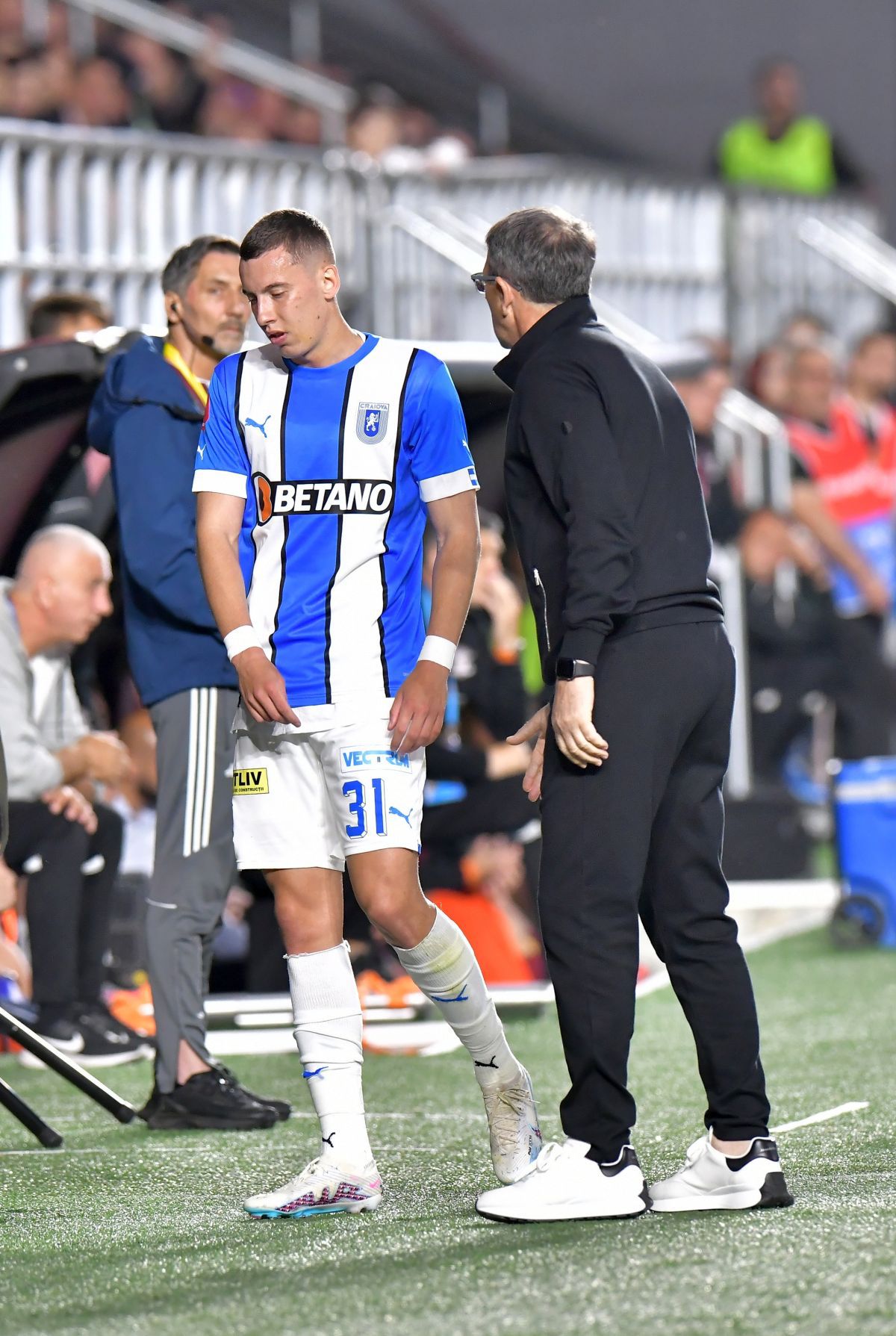 Rapid - CSU Craiova 2-3 » Adio, vis european! Rapid a jucat cu om în plus, dar a cedat pe teren propriu în fața „juveților”