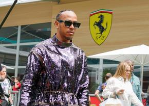 Se pregătește o trădare incredibilă în Formula 1! Lewis Hamilton e ademenit la Ferrari cu un salariu GIGANT