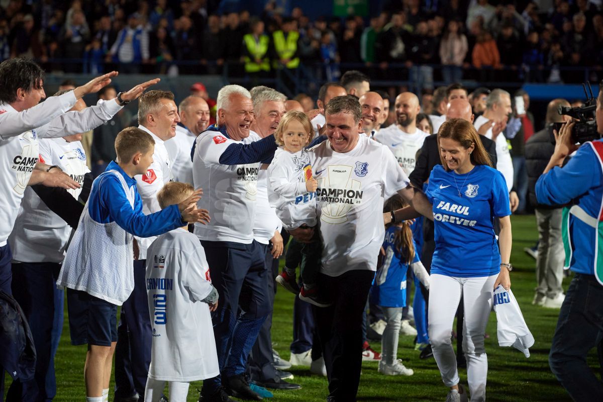 Soția lui Hagi, apariție rară la sărbătoarea de titlu! Răducioiu a glumit în studio: „Acum, poate să facă asta”