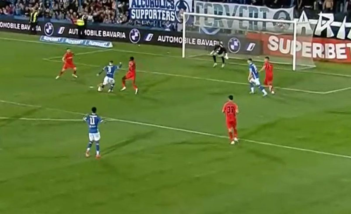 Cadru cu cadru! Cum arată seria de GAFE la golul decisiv din Farul - FCSB: unde se uita Florinel Coman?