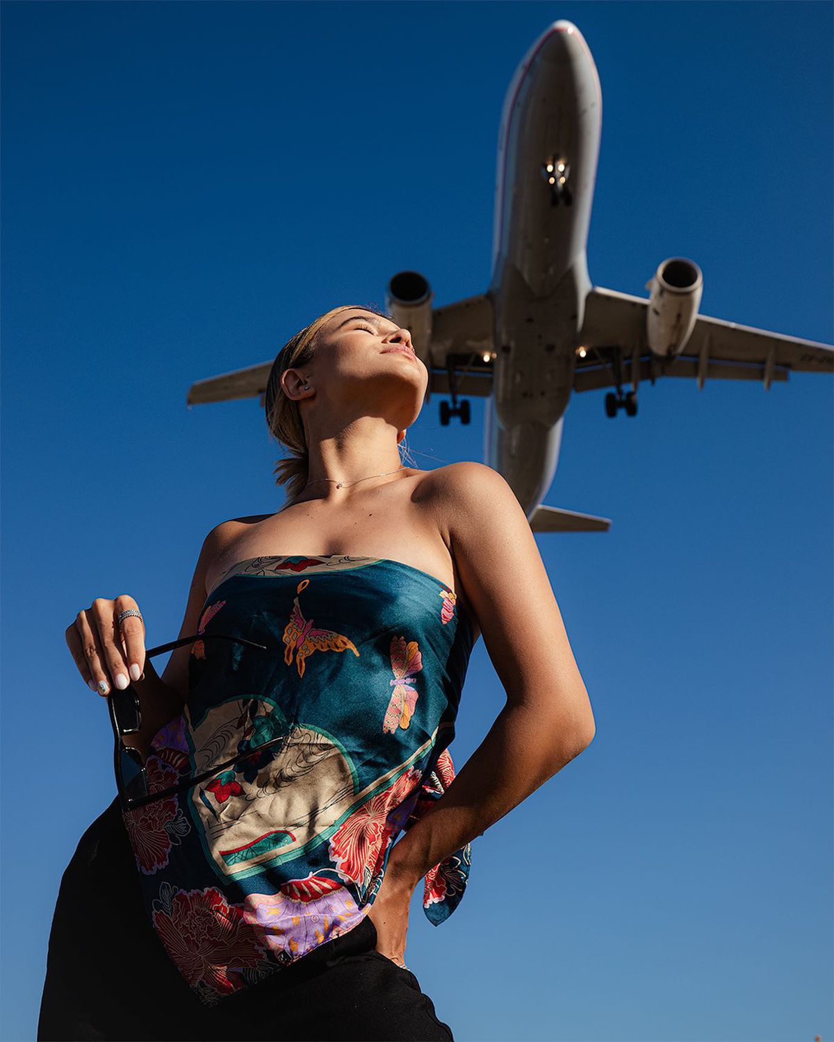 Sportiva română a ajuns în Zanzibar și a trăit un coșmar: „Apă deloc, fără ușă la baie, furnici peste tot. Mi-a «dispărut» și costumul de baie!”