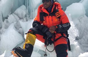 Record pe Everest: Kami Rita Sherpa a ajuns în vârf pentru a 30-a oară