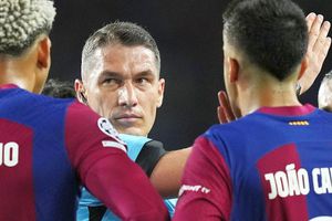 Adrian Porumboiu e sigur că finala Champions League are o miză imensă pentru Istvan Kovacs: „Bilet spre fazele superioare de la Mondiale” + Cum comentează Crăciunescu delegarea „centralului” din Carei