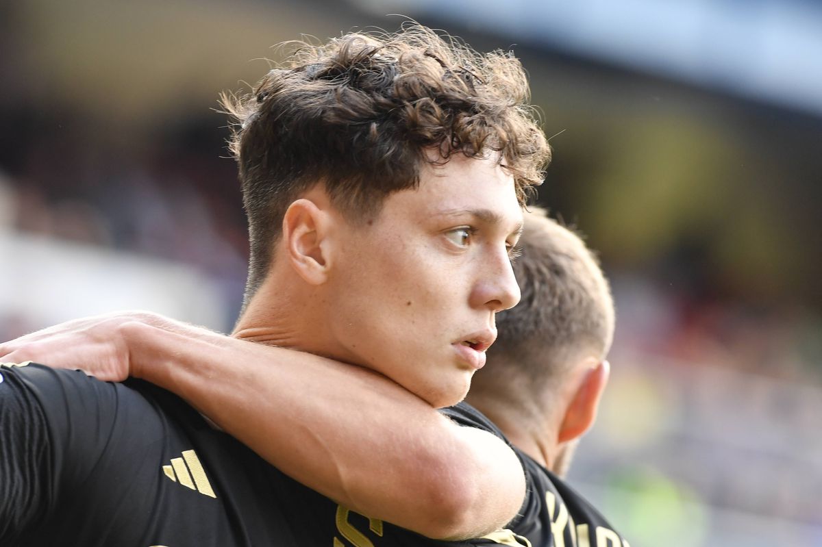 Incidente ȘOCANTE în Cehia » Haos după ultimul fluier al finalei Cupei