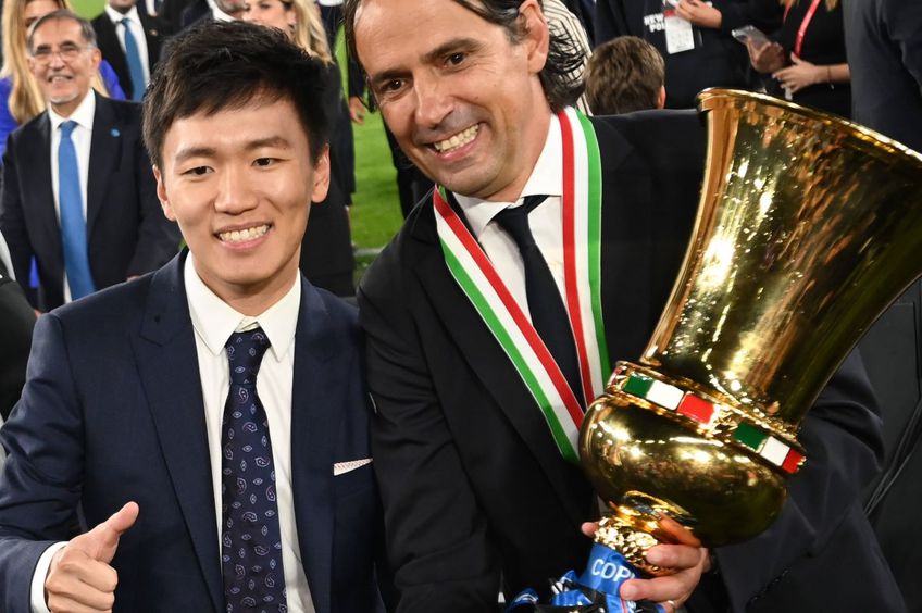 Steven Zhang, la primul din cele două titluri cu Inter, alături de Simone Inzaghi / Foto: Imago