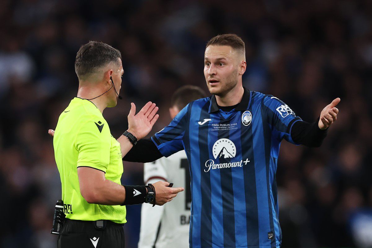 Look, mom! Ademola este URIAȘ: primul fotbalist din istorie cu hat-trick în finală de Europa League!