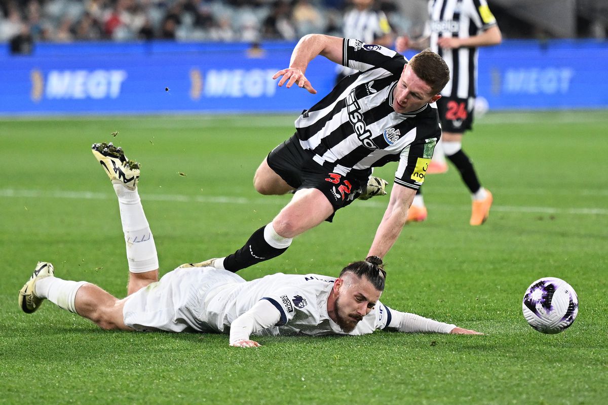 Coșmar pentru selecționer! S-a accidentat în „amicalul inutil” Tottenham - Newcastle și riscă să rateze Euro 2024