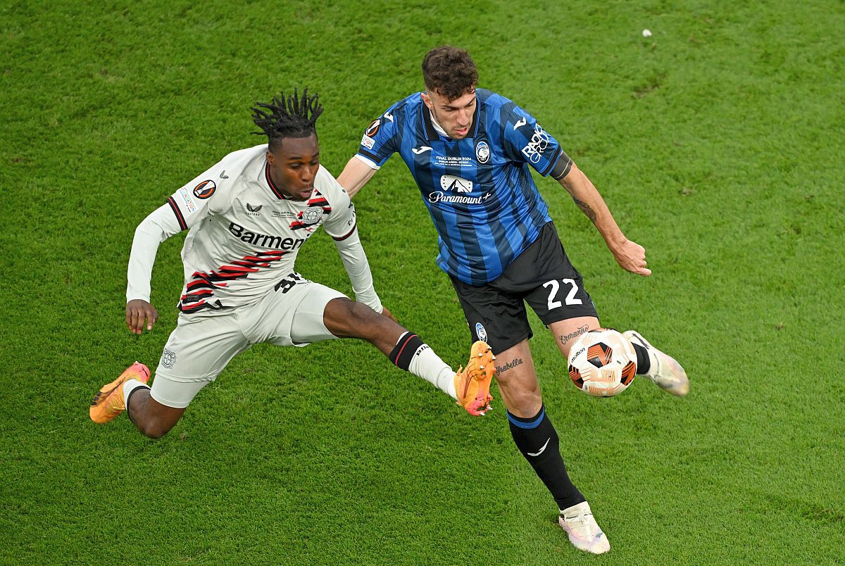 Look, mom! Ademola este URIAȘ: primul fotbalist din istorie cu hat-trick în finală de Europa League!