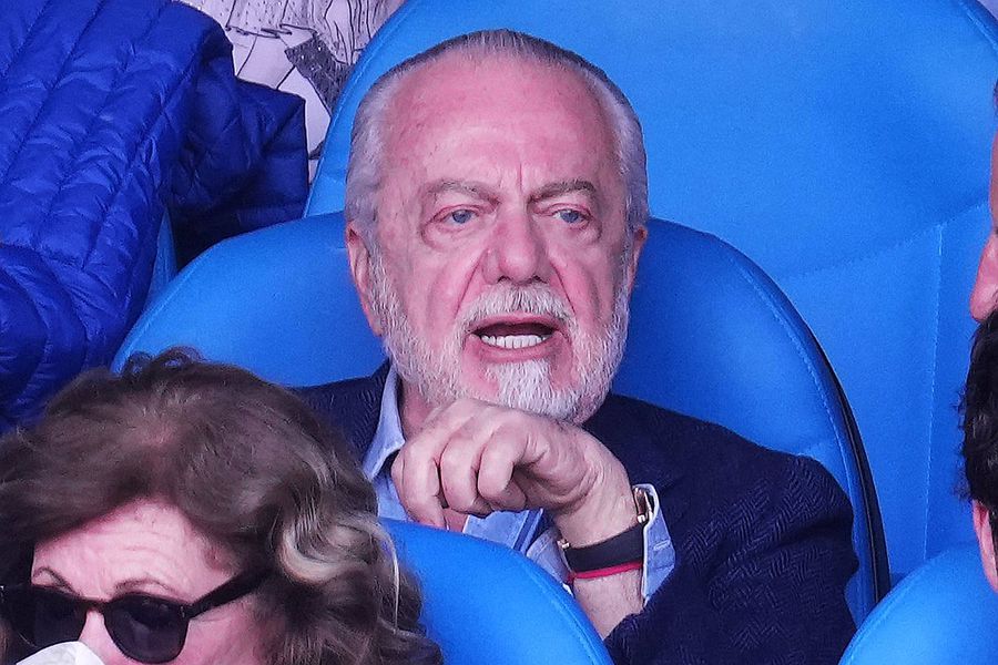 Patronul lui Napoli, atac furibund: „Au furat banii! Este o latrină. Mafia vrea să pună mâna pe club!”