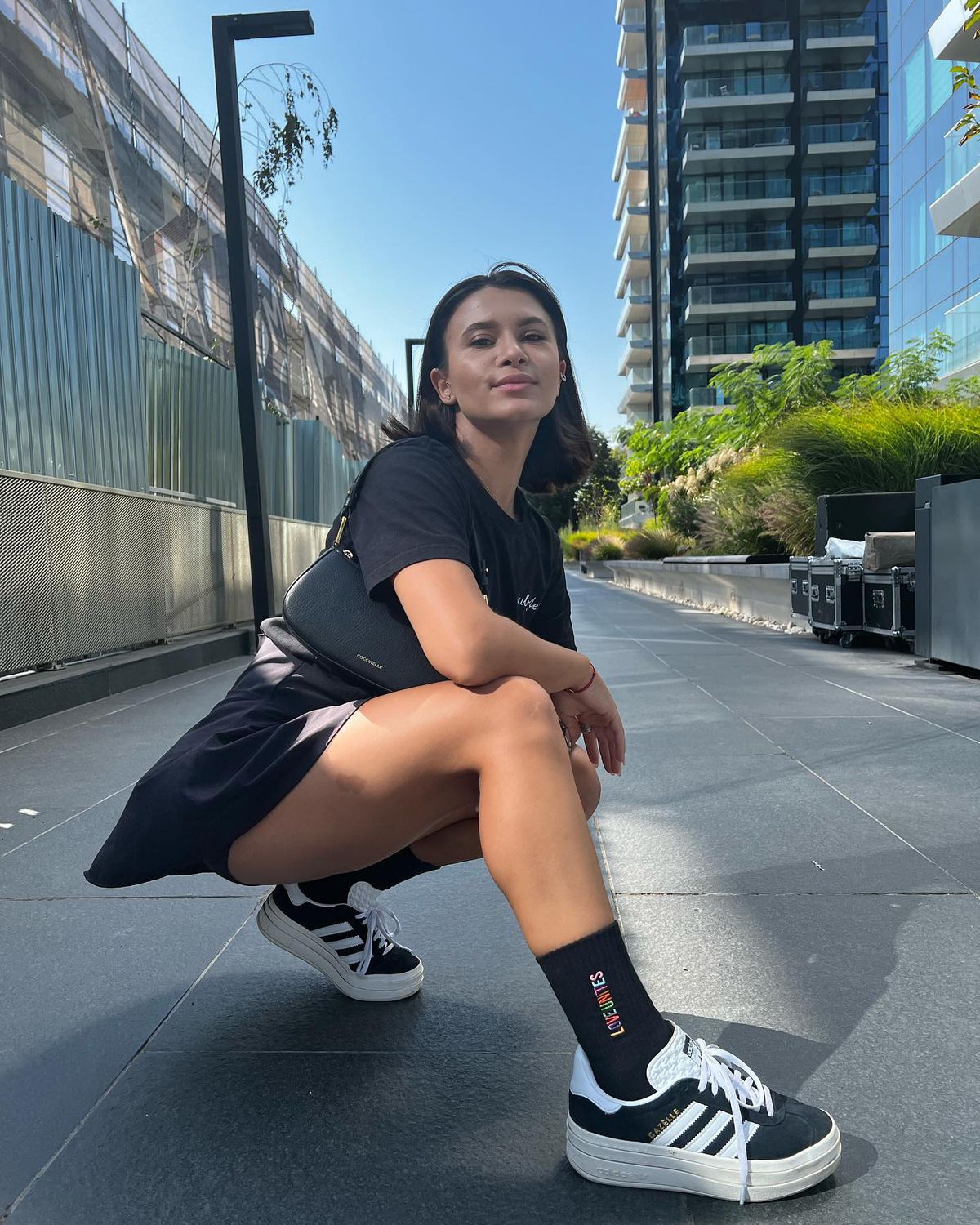 Sportiva română a ajuns în Zanzibar și a trăit un coșmar: „Apă deloc, fără ușă la baie, furnici peste tot. Mi-a «dispărut» și costumul de baie!”