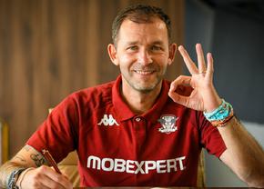 Neil Lennon s-a convins, după discuția cu Bogdan Lobonț » Fostul portar a fost avansat în funcție