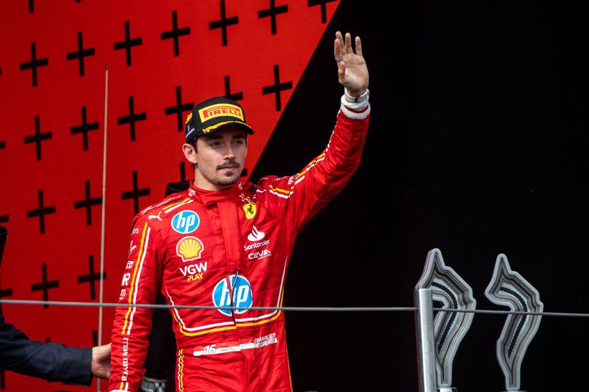 Charles Leclerc, pe podium la Imola. Sursă foto: Imago