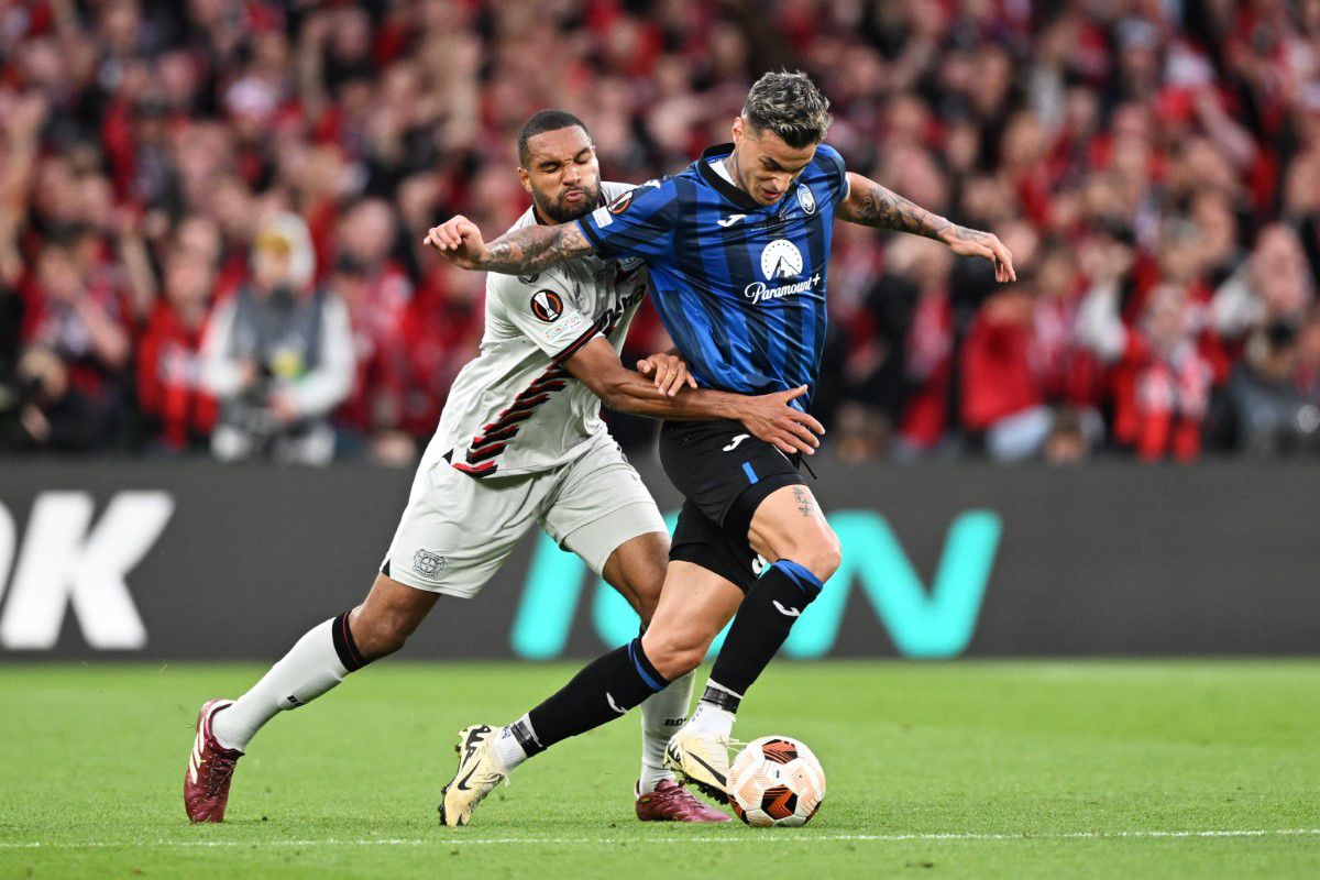 Look, mom! Ademola este URIAȘ: primul fotbalist din istorie cu hat-trick în finală de Europa League!