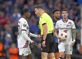 Istvan Kovacs, criticat pentru o singură fază din finala Europa League: „Nu a acordat un penalty clar”