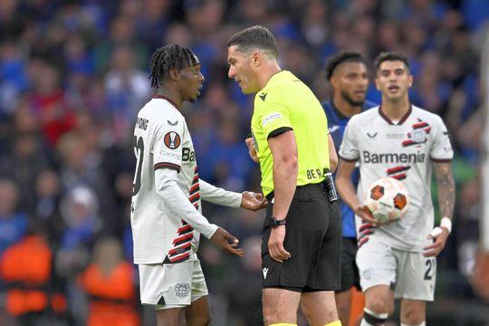 Arbitrul Istvan Kovacs a fost criticat de un jurnalist spaniol pentru o decizie luată în prelungirile finalei Europa League, câștigată de Atalanta, scor 3-0, în fața celor de la Bayer Leverkusen.
