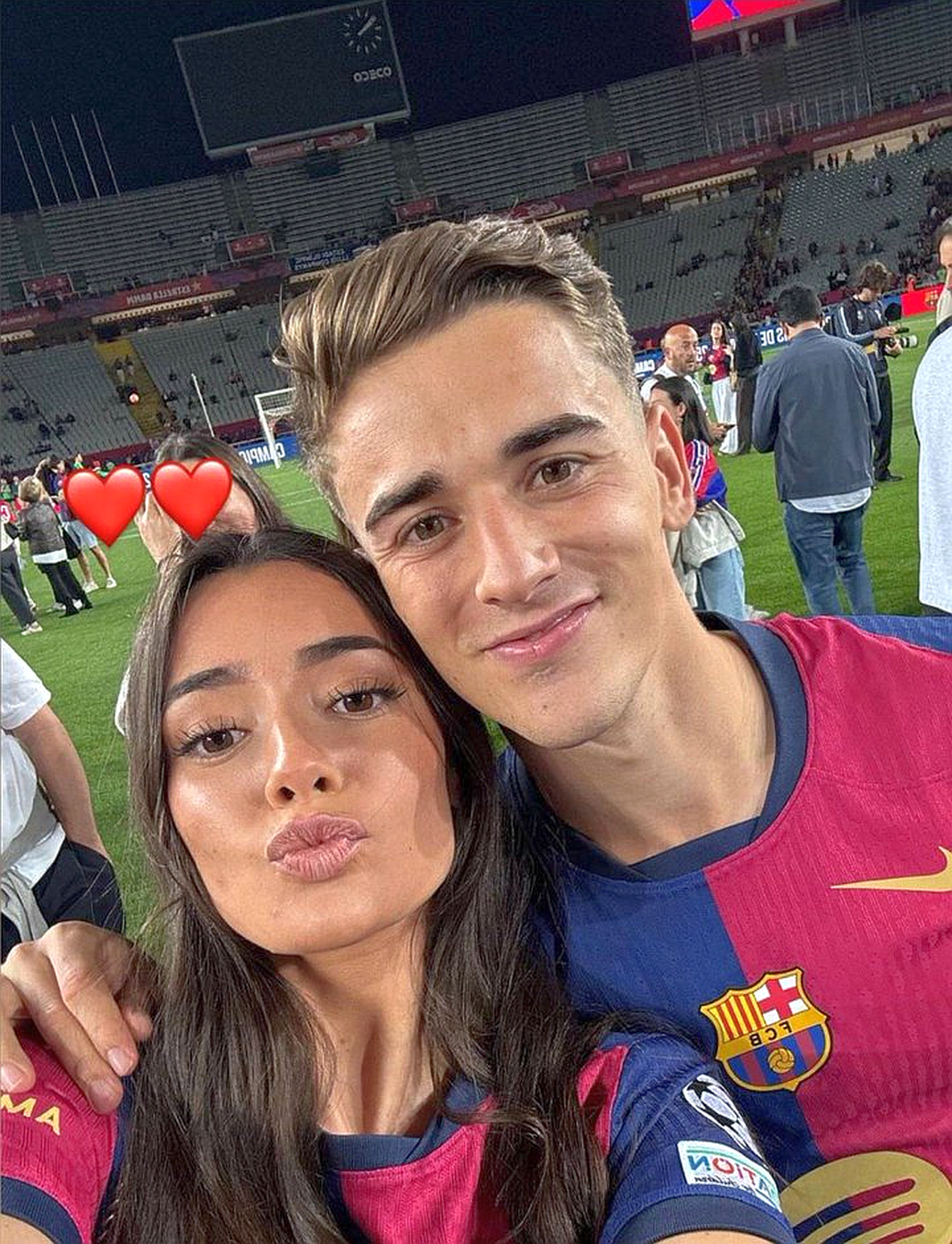 Nu se mai ascund! Starul Barcelonei și-a prezentat noua cucerire: a apărut lângă el la petrecerea de titlu