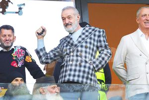 Gigi Becali a intrat la GSP Live și a spus tot despre transferurile de la FCSB: „El pleacă. Pe Băluță și Edjouma îi dăm la schimb”