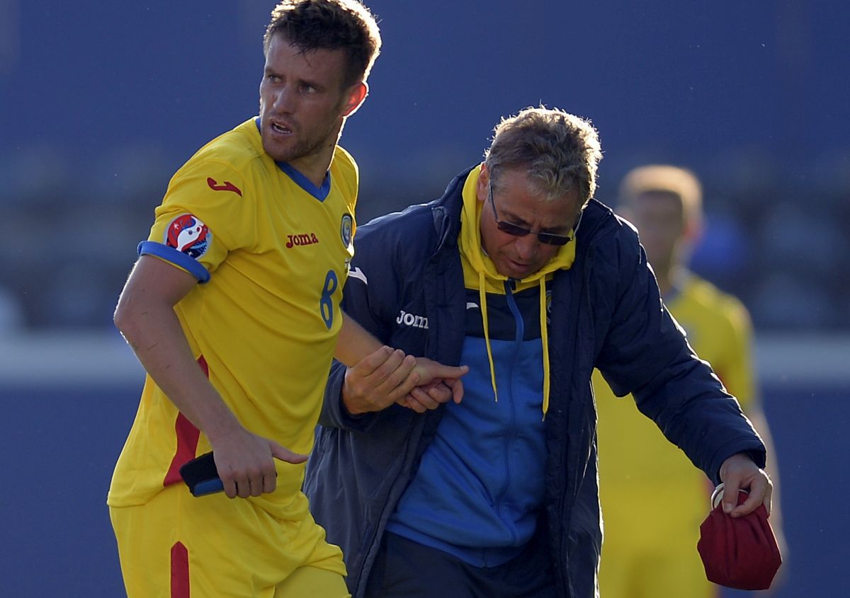 Celălalt Mircea Lucescu » Portret din spatele ușilor închise: „Știți cum îl găseam când mergeam la el acasă? Avea o melodie care îi plăcea foarte mult”