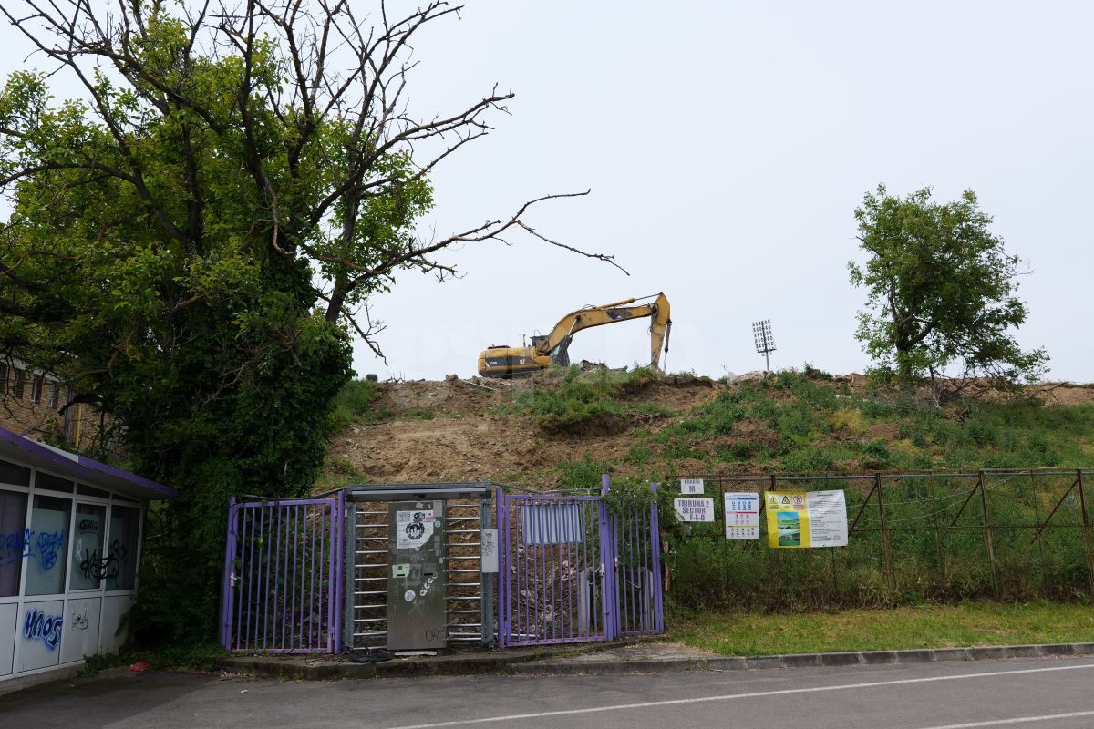 Dispare o lume! GSP a intrat pe șantierul de pe „Dan Păltinișanu” » 50 de imagini la zi cu stadionul istoric din vestul țării: „Monumentalul” e de nerecunoscut
