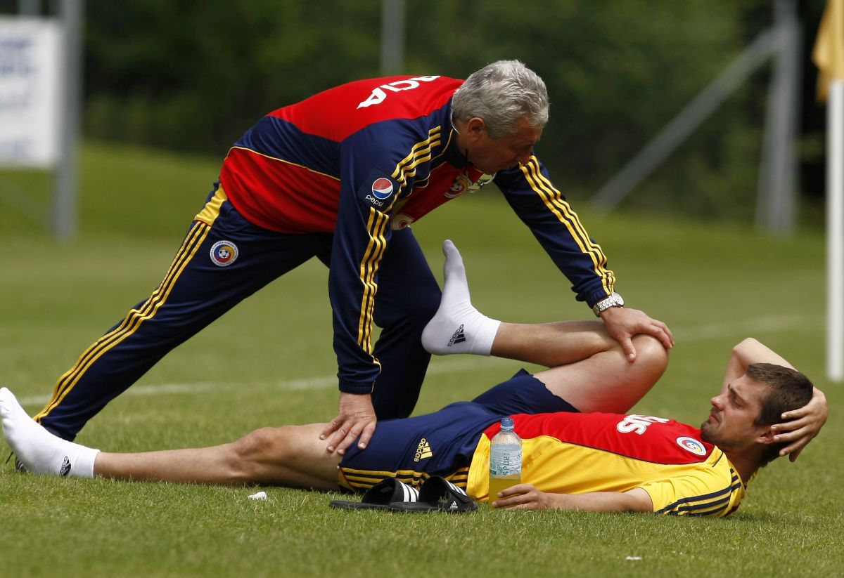 Primul om de fotbal care riscă o comparație între Cristi Chivu și Adrian Mutu: „El nu s-a expus, n-au fost beții!” » Ce-i spunea „Briliantului”: „Tu ori ești sus, ori în fundul gropii!”