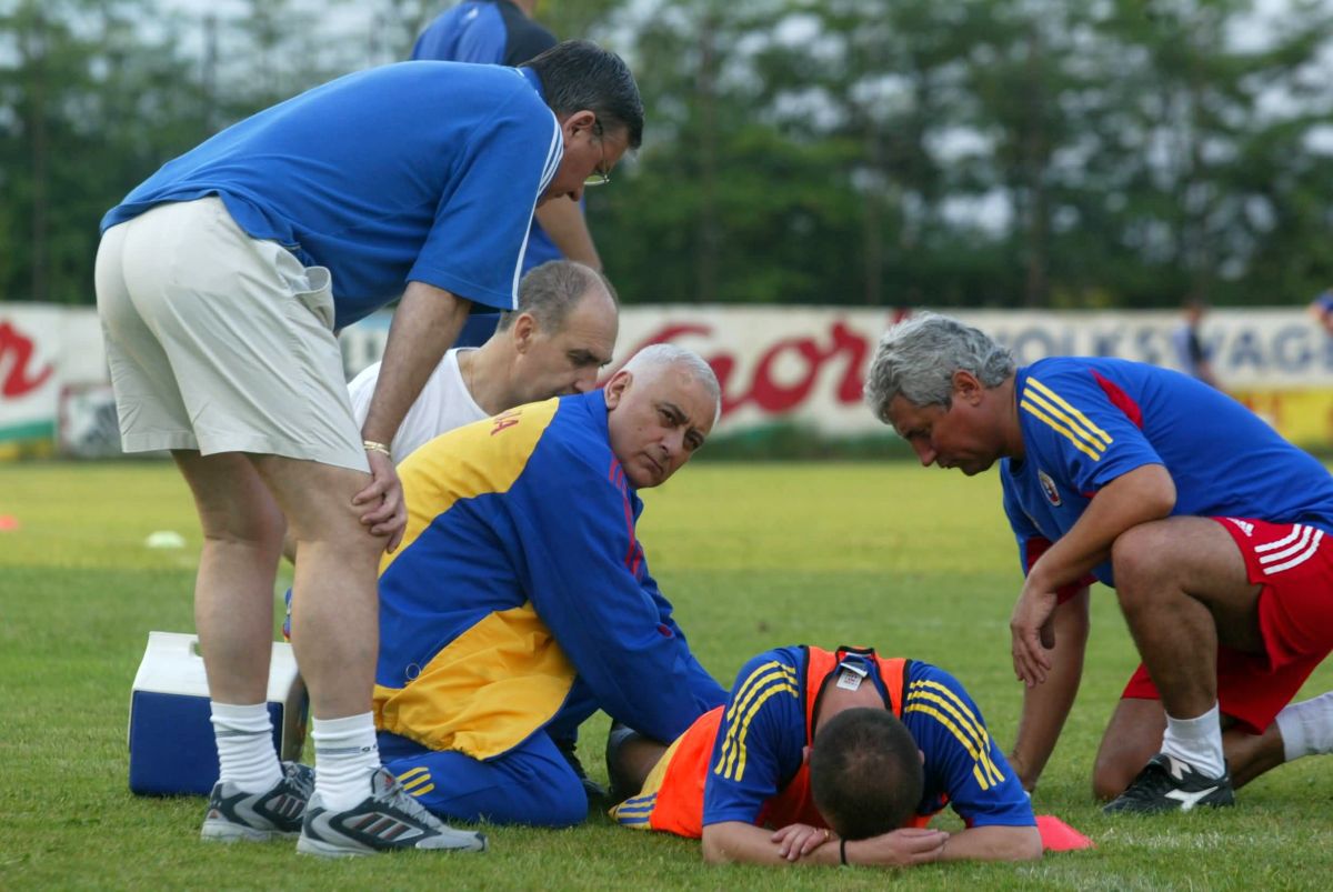 Victor „Tetea” Hexan - imagini din cariera fostului maseur al echipei naționale