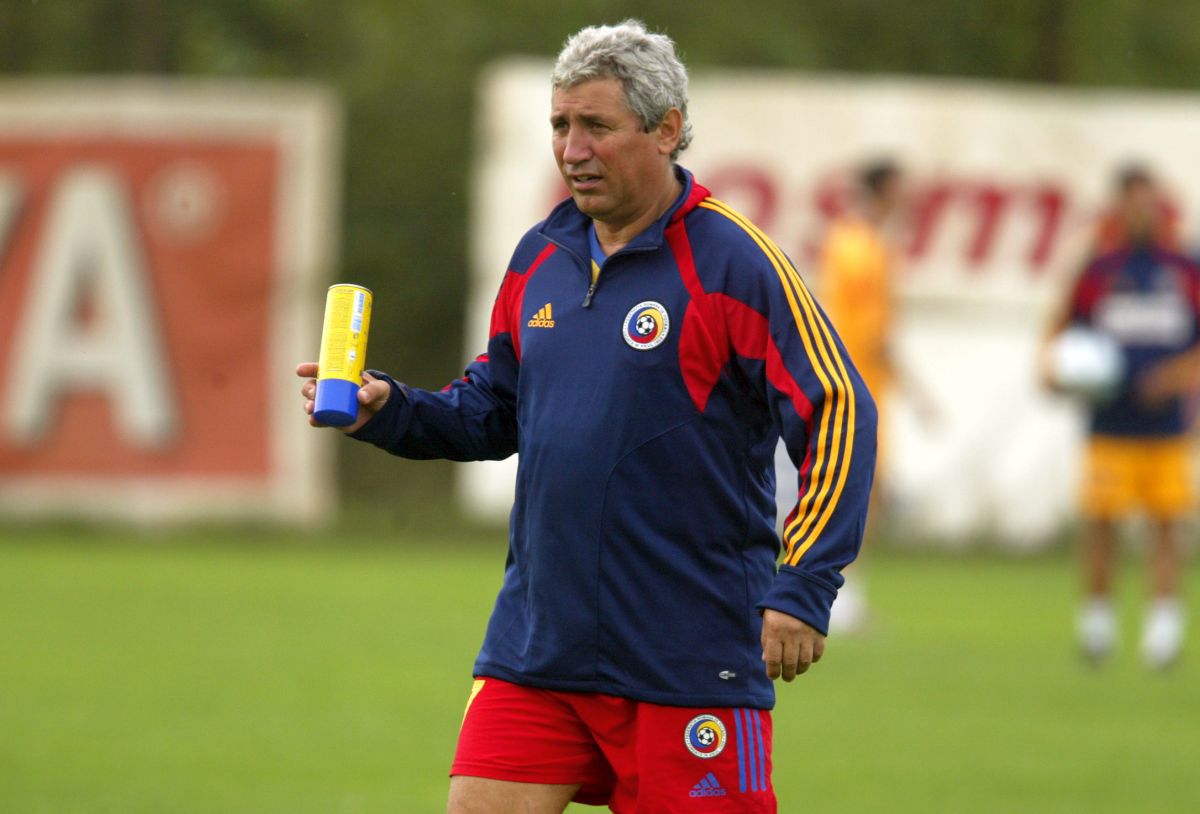 Victor „Tetea” Hexan - imagini din cariera fostului maseur al echipei naționale