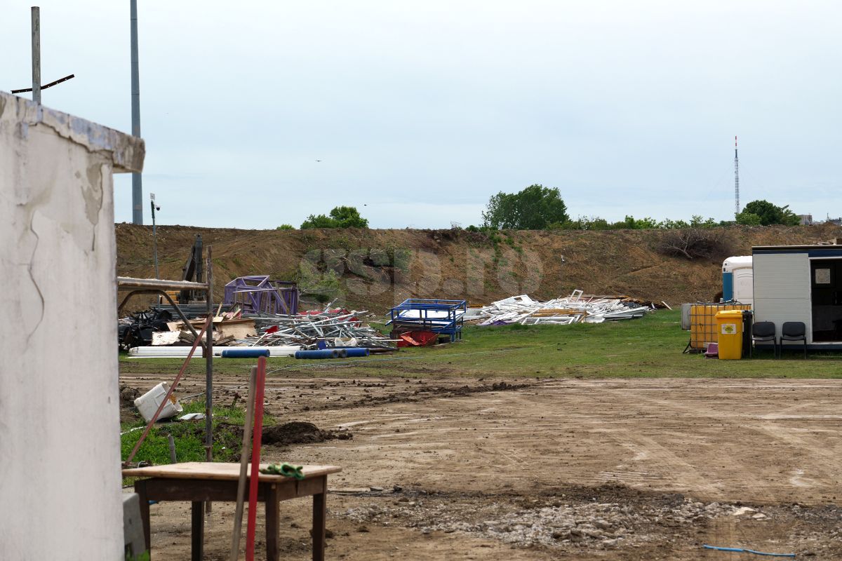 Dispare o lume! GSP a intrat pe șantierul de pe „Dan Păltinișanu” » 50 de imagini la zi cu stadionul istoric din vestul țării: „Monumentalul” e de nerecunoscut