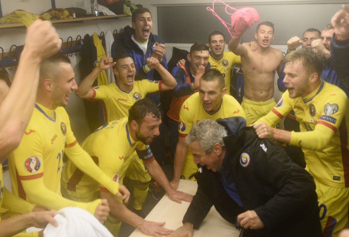 Victor „Tetea” Hexan - imagini din cariera fostului maseur al echipei naționale