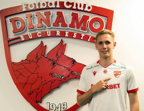 FOTO Dinamo a prezentat oficial primul transfer pentru sezonul viitor