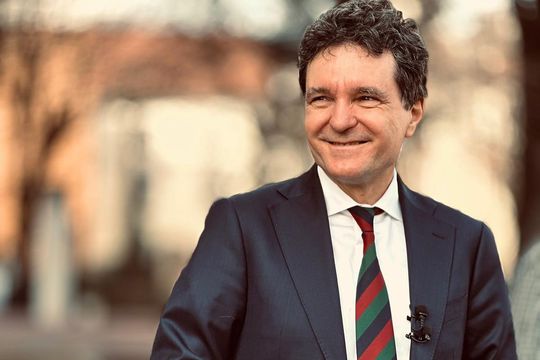 Nicușor Dan (55 de ani), președintele ales, a recunoscut că este un mare iubitor de sport și că a urmărit precedentele Campionate Mondiale la care România a participat.