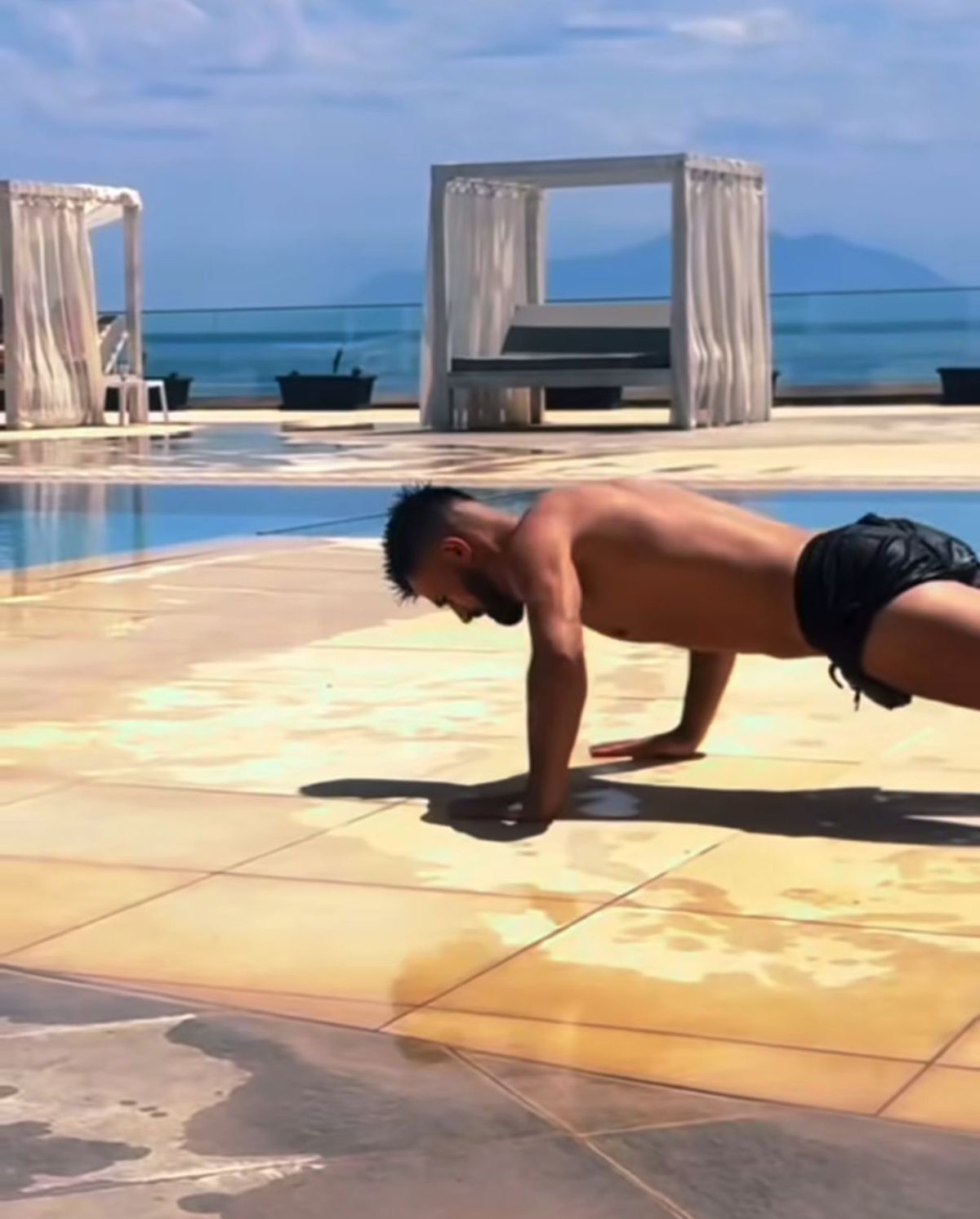 Primele imagini din vacanța campionilor României: „Duracell” a furat startul, cu 24 de ore înainte de CFR Cluj - FCSB