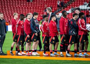Daună totală! Anunț apocaliptic: Manchester United a pus toată echipa pe lista de transferuri!
