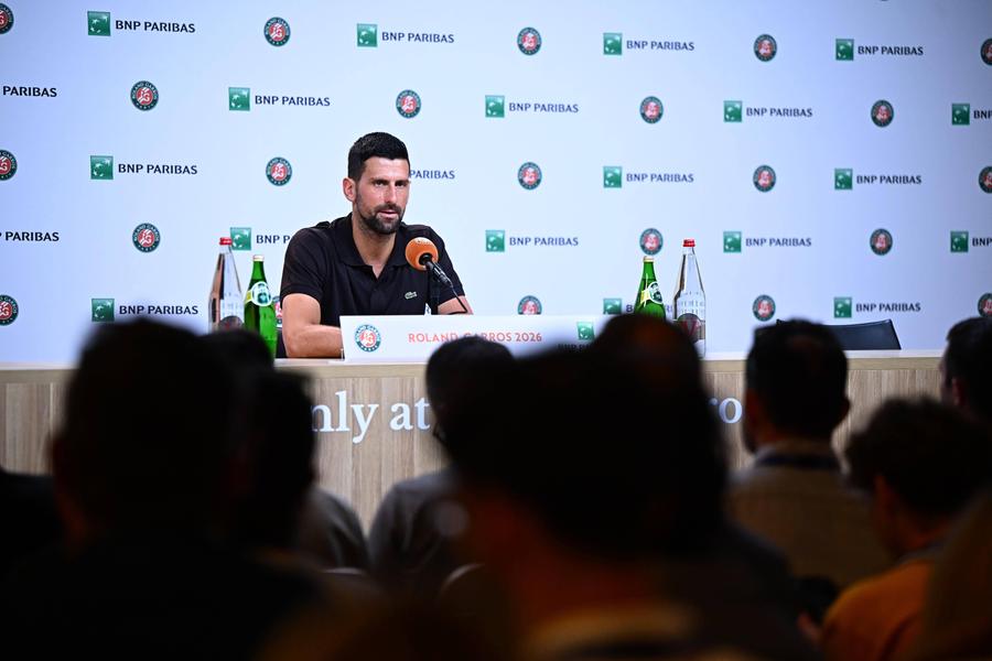 Novak Djokovic în timpul conferinței de presă de la Roland Garros FOTO Imago Images Cum s-a desfășurat protestul jucătorilor și jucătoarelor de top din circuitele WTA și ATP la Roland Garros + Novak Djokovic s-a delimitat de metoda majorității