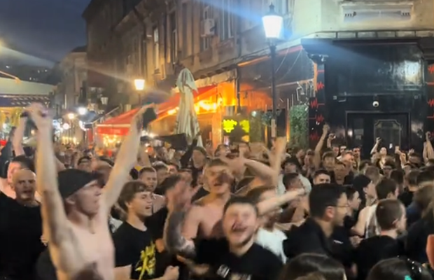 Concertul lui Max Korzh în București provoacă frenezie! Imagini incredibile: Centrul Vechi, plin de străini