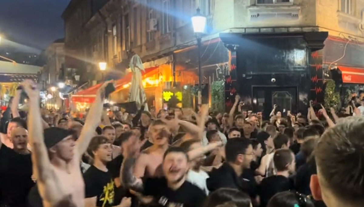 Concertul lui Max Korzh în București provoacă frenezie! Imagini incredibile: Centrul Vechi, plin de străini