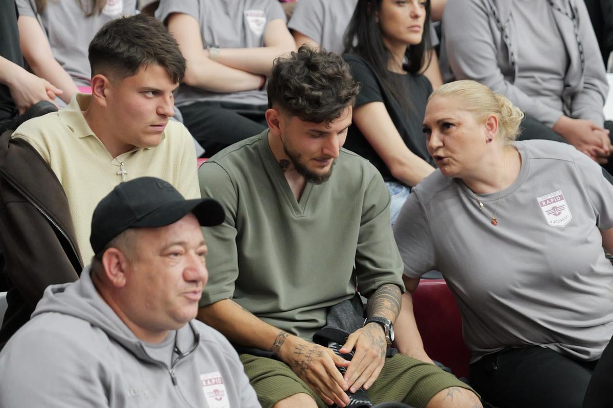 Retragere Estavana Polman