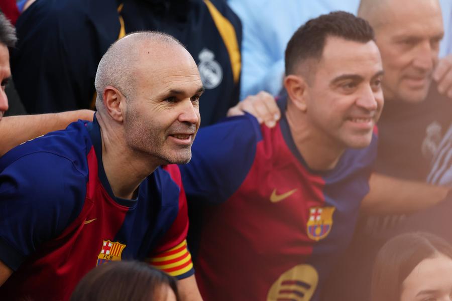 Iniesta și Xavi Ce echipă ar urma să antreneze Andres Iniesta