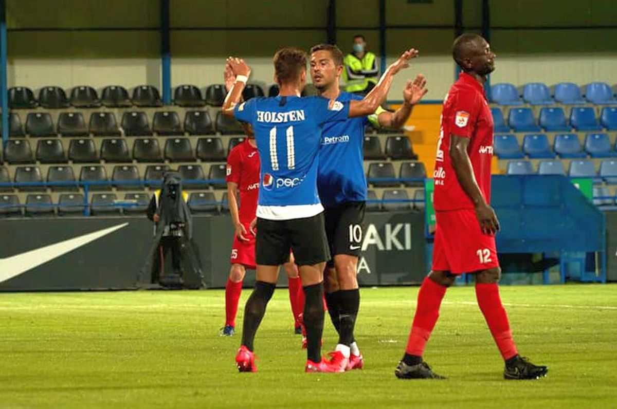 VIITORUL - HERMANNSTADT 4-1. VIDEO Tiki-taka și parodia » Trupa lui Hagi i-a stricat debutul lui Ruben Albes