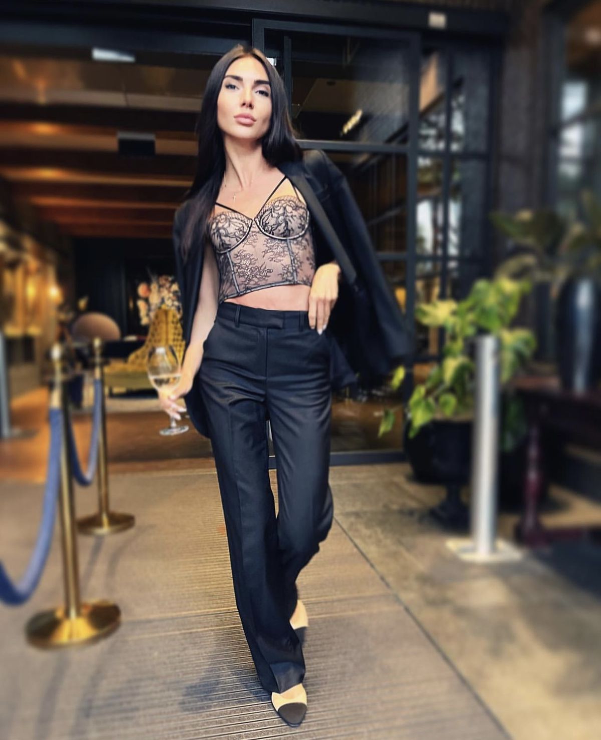 Ucraina a avut galerie de lux la meciul cu Austria de pe Arena Națională! Iubitele fotbaliștilor au făcut show în tribună